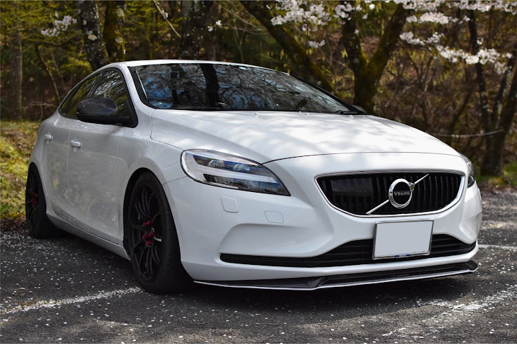 V40のオン会・コロナウイルスに負けるな・写真練習がんばるぞに関するカスタム事例の投稿画像2枚目