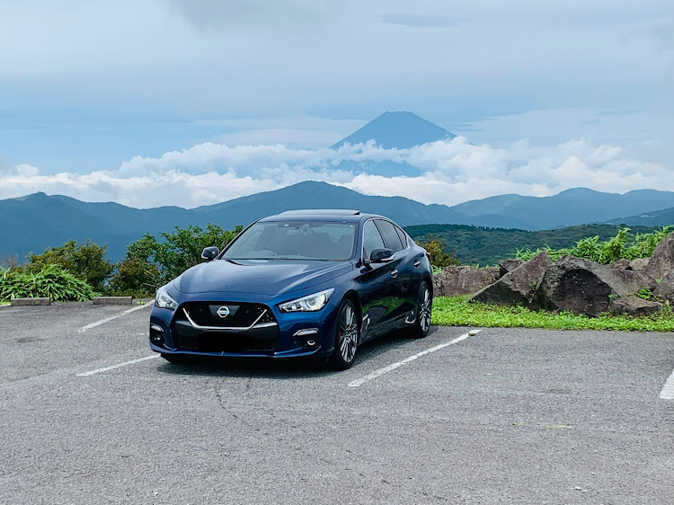 スカイラインの気持ちはいつも20代・誕生日・プレゼント受付中・良い日産の日・#良い日産の日#11月23日に関するカスタム事例の投稿画像21枚目