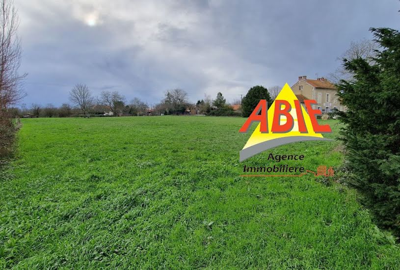  Vente Terrain à bâtir - 4 647m² à Benet (85490) 