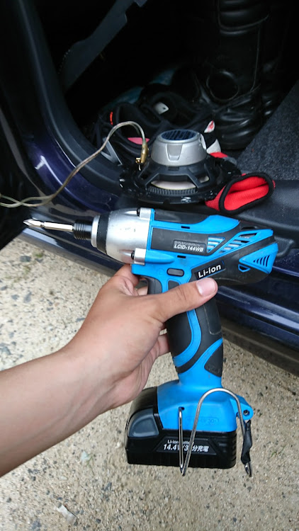 ムーヴコンテカスタムのスピーカー交換・DIYに関するカスタム事例の投稿画像2枚目