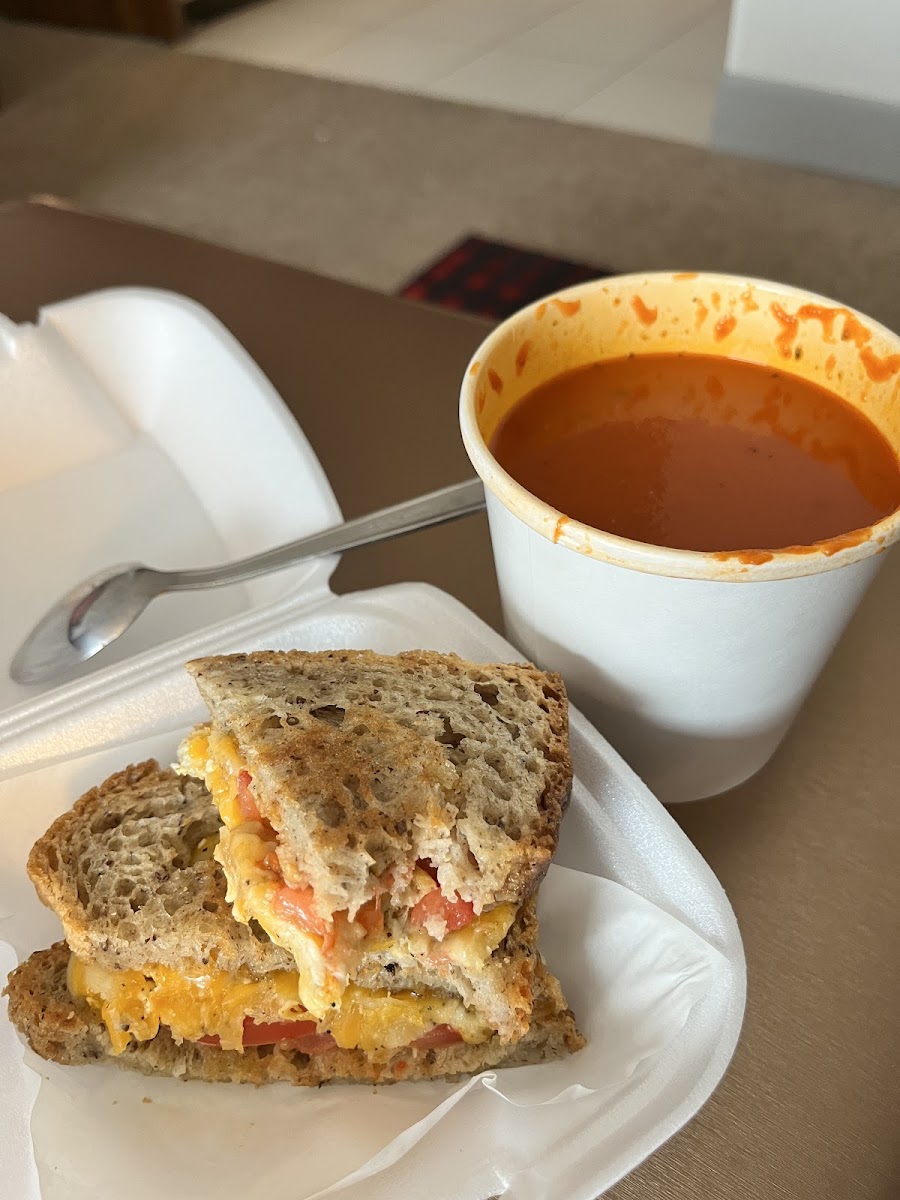 Grilled cheese and tomato basil soup