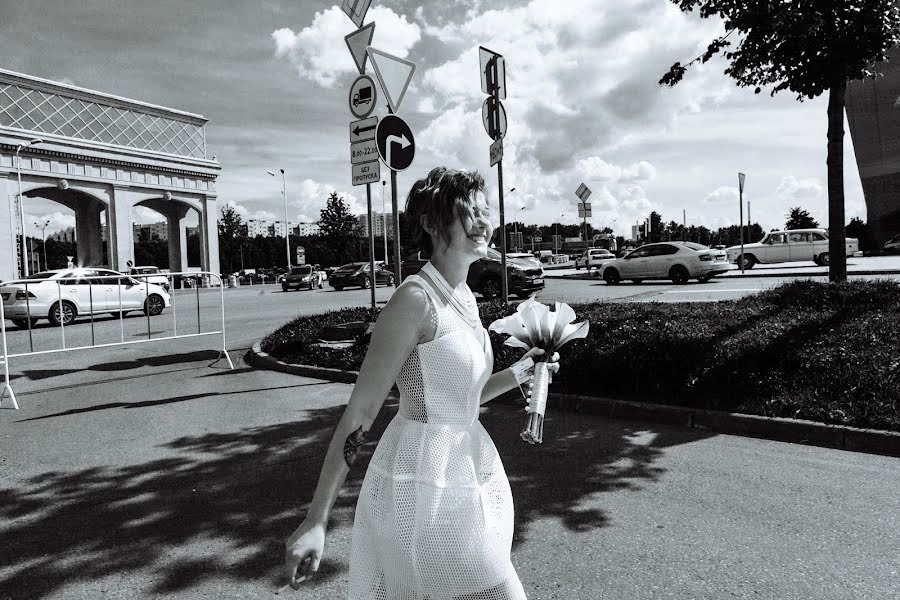 Fotógrafo de casamento Yuliya Loginova (shinigami). Foto de 14 de setembro 2019