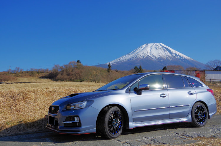 レヴォーグのドライブ・レヴォーグ・富士山と愛車・旅行に関するカスタム事例の投稿画像5枚目