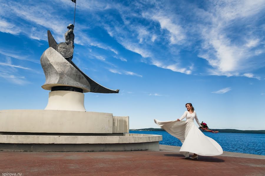 Wedding photographer Yuliya Spirova (spiro). Photo of 16 November 2017