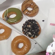 Krispy Kreme Doughnuts 甜甜圈