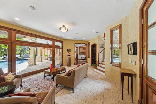 Maison avec piscine et jardin 4