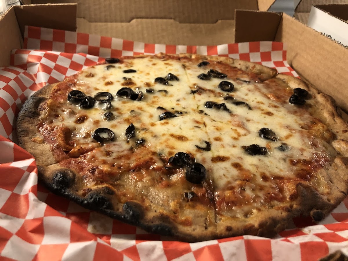 Their smart flour gluten free crust is smaller than any other, the toppings slid off, and was overall not good. Recommend Austin’s pizza for GF crust it’s always cooked well