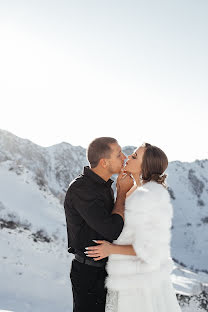 Wedding photographer Evgeniya Gorbenko (id377928673). Photo of 18 January 2021