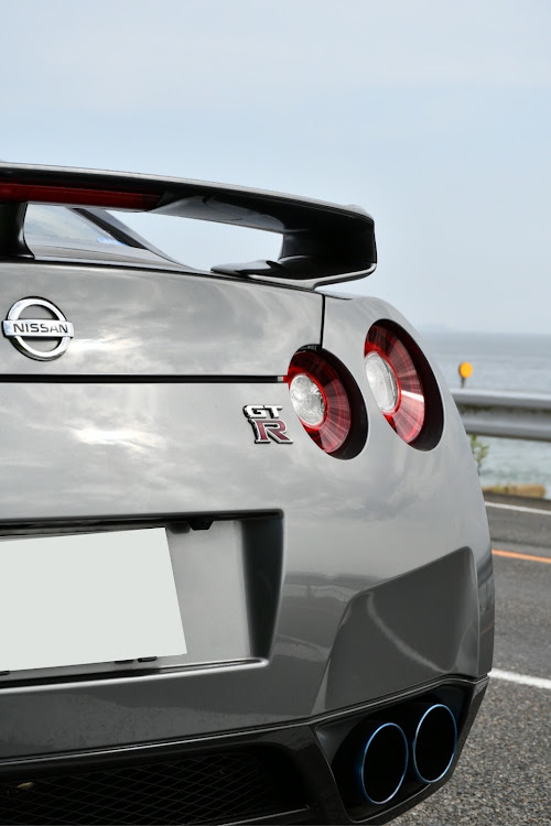 NISSAN GT-Rのタンクトップ隊長さんが投稿したカスタム事例の投稿画像3枚目