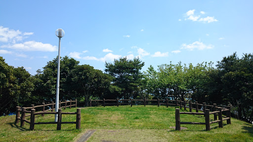 なぎさ公園の広場