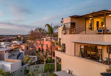 Maison avec piscine et terrasse 12