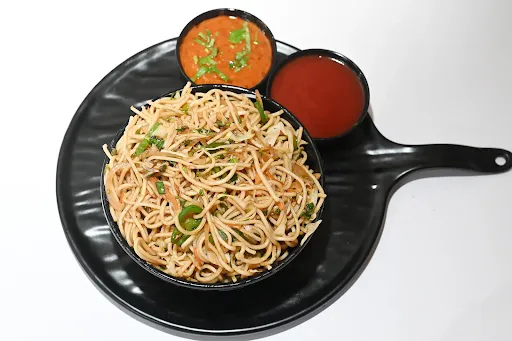 Jain Veg Hakka Noodles