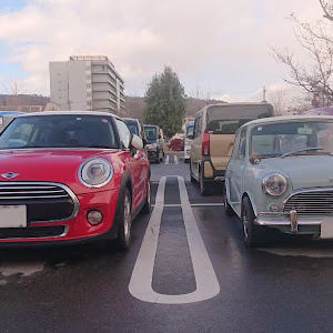 ミニ ハッチバック JCW