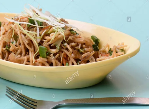 Veg Hakka Noodles