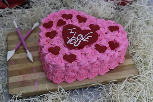 Strawberry Rose Heart Shape Cake