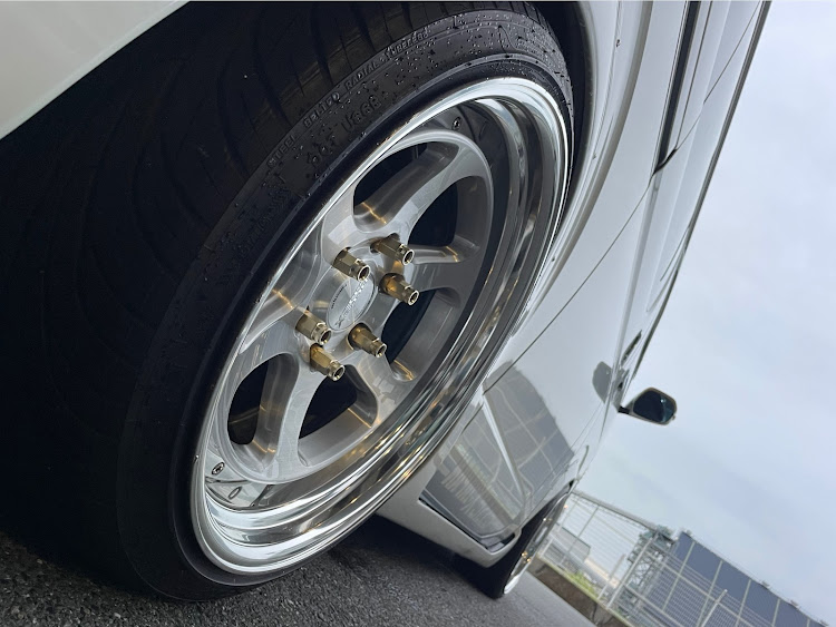 ハイエースバンの#愛車紹介・ハイエース200系・#ESSEX・#CRS・#還暦間近のハイエーサーに関するカスタム事例の投稿画像4枚目