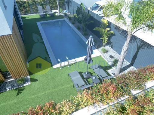 Maison avec piscine et terrasse 5