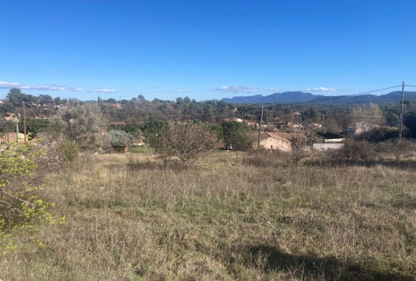  Vente Terrain + Maison - Terrain : 2 465m² - Maison : 110m² à Saint-Maximin-la-Sainte-Baume (83470) 