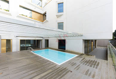 Appartement avec terrasse et piscine 1