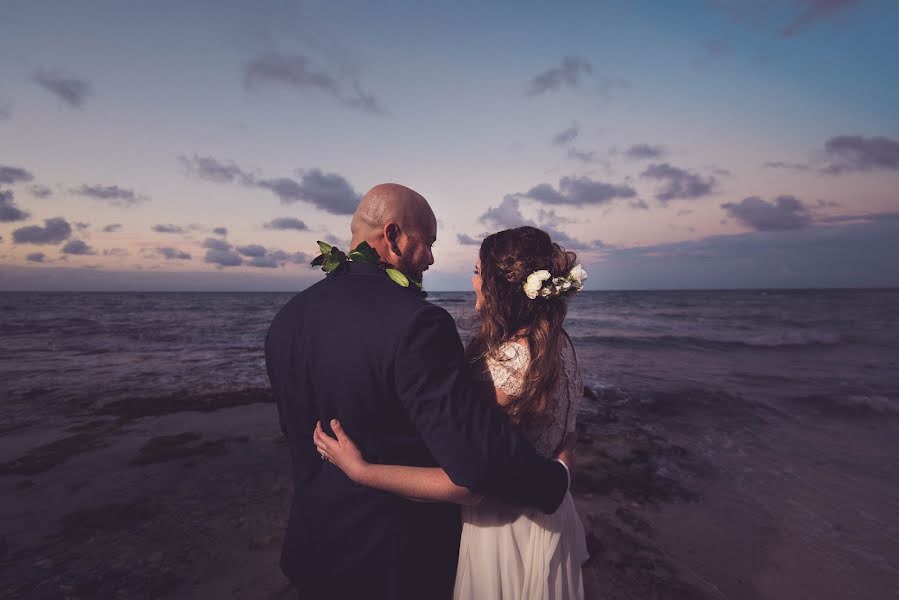 Fotógrafo de bodas Sara Smile (sarasmile). Foto del 8 de septiembre 2019