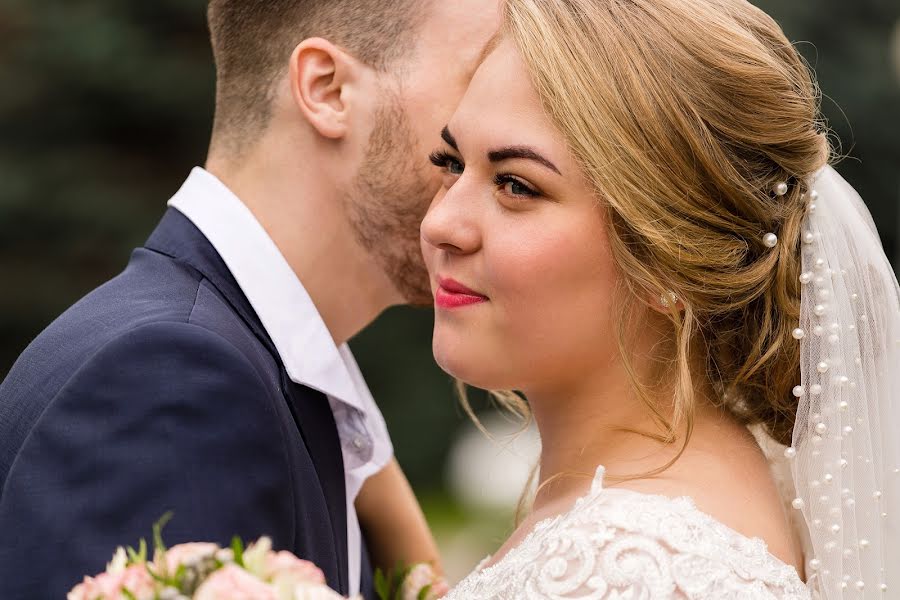 Fotografo di matrimoni Galina Zhikina (seta88). Foto del 5 febbraio 2019