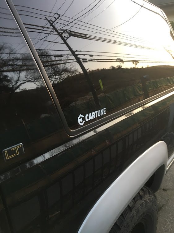 サバーバンのマスター製のcartuneステッカーに関するカスタム事例の投稿画像3枚目
