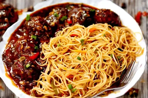 Veg Chowmein With Veg Manchurian