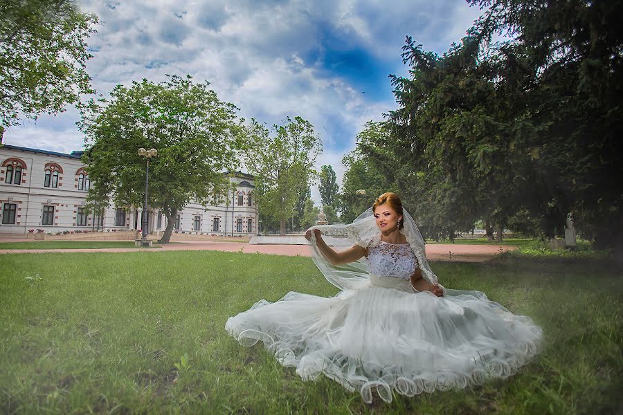 Wedding photographer Costel Crafciuc (crafciuc). Photo of 1 July 2016