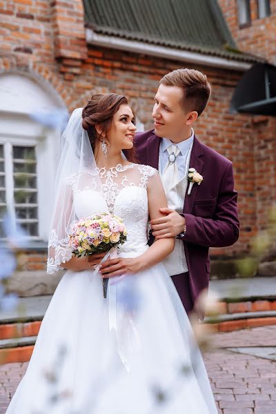 Fotógrafo de casamento Yuliya Eley (eley). Foto de 15 de fevereiro 2020