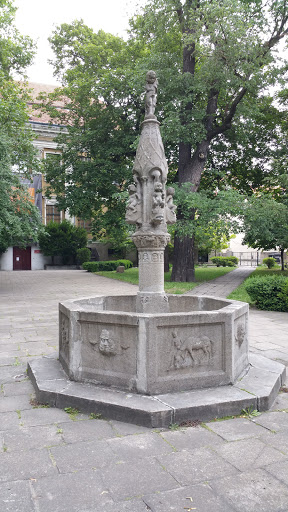 Brunnen vor dem Tore