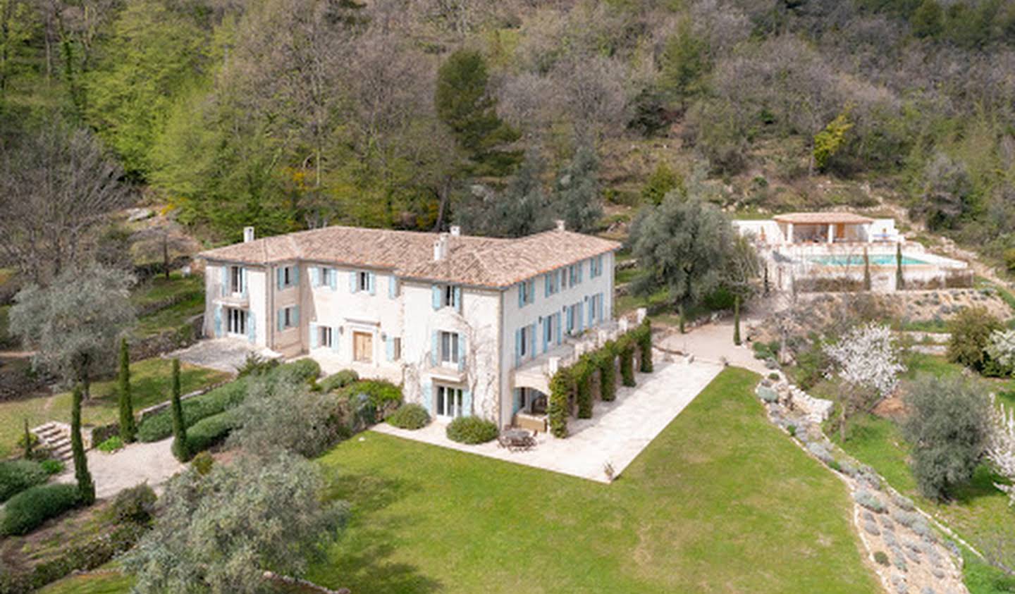 Villa with pool and garden Le Bar-sur-Loup