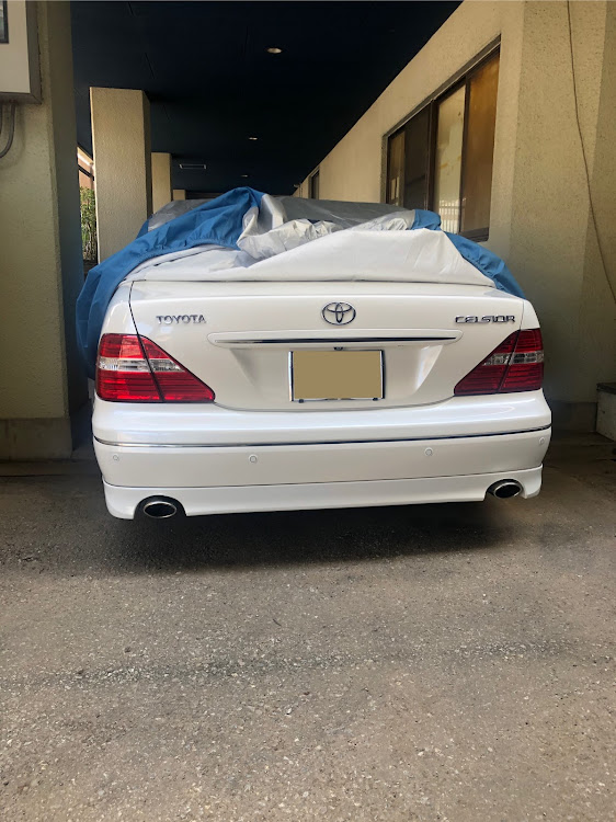 セルシオのTOYOTA・TOYOTAエンブレム・エンブレム・エンブレム追加・DIYに関するカスタム事例の投稿画像1枚目