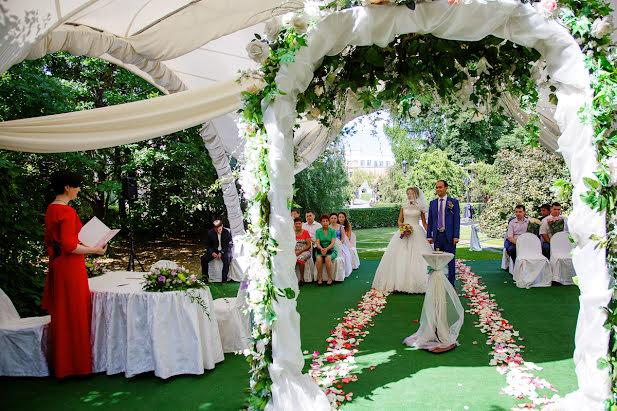 Fotógrafo de casamento Tina Markovkina (shell). Foto de 28 de outubro 2015