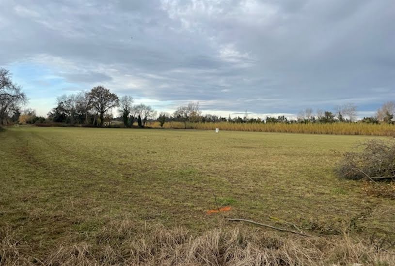  Vente Terrain à bâtir - 834m² à Saint-Martin-de-Crau (13310) 