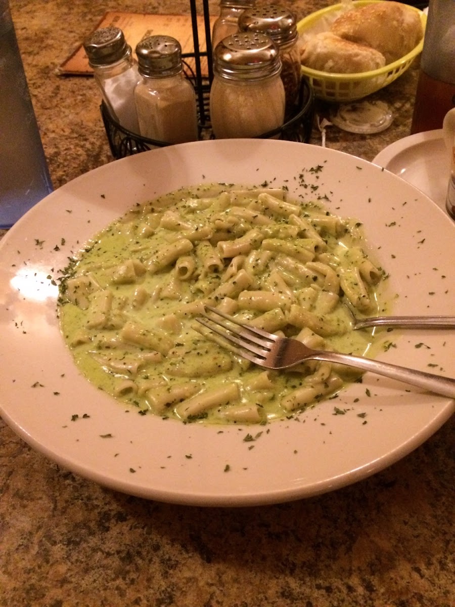 GF basil pesto Alfredo