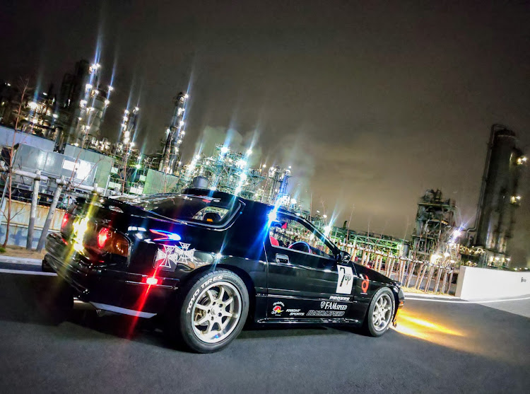 RX-7のFC3S・ミッチー撮り・ノスタルジック2デイズ…の後に・工場夜景・日産グローバル本社ギャラリーに関するカスタム事例の投稿画像5枚目