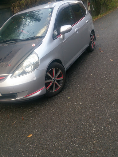 ホンダの誇るホットハッチ フィットgd1 今回は人気のフィットgd1のグレードやカスタム例を紹介します Cartuneマガジン