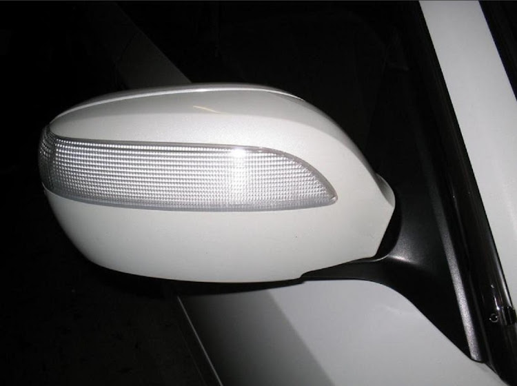 セドリックの純正流用・フォロワーの皆さんいつもありがとうございます・INFINITI M45仕様・オートクチュールに関するカスタム事例の投稿画像7枚目