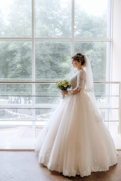 Fotógrafo de casamento Kseniya Zavodchikova (ksenza). Foto de 1 de setembro 2021