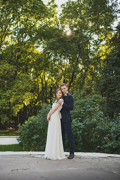 Fotógrafo de casamento Yana Voronina (yanysh31). Foto de 11 de outubro 2016