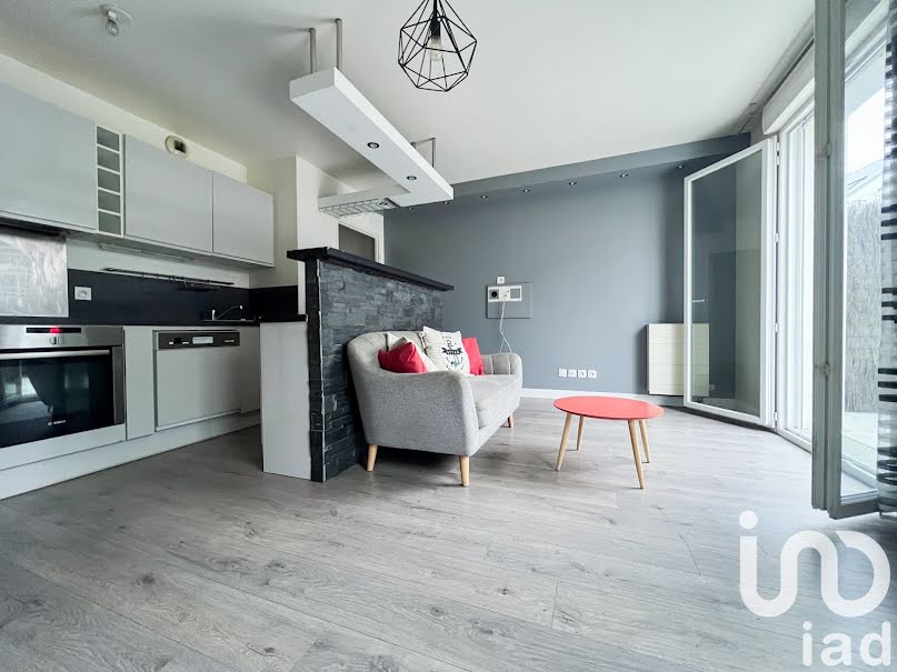 Vente duplex 3 pièces 63 m² à Mantes-la-Ville (78711), 160 000 €