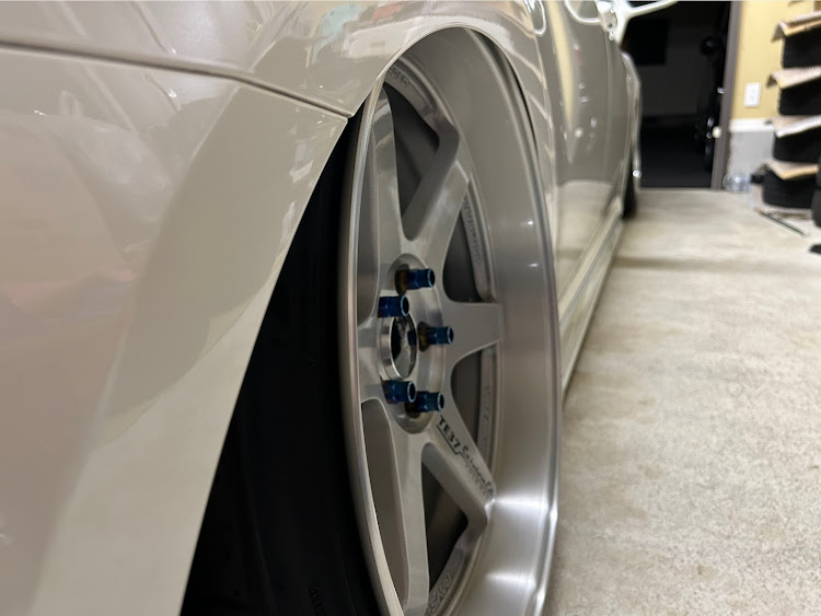 クラウンセダンの10月も宜しくお願いします・VOLKRACING・ekc_factory・te37 ブラッシュド・ブラッシュドに関するカスタム事例の投稿画像4枚目