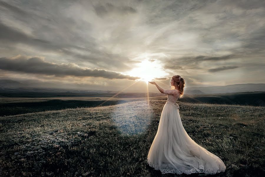 Fotógrafo de casamento Aysha Bazhaeva (bajaeva). Foto de 30 de junho 2016