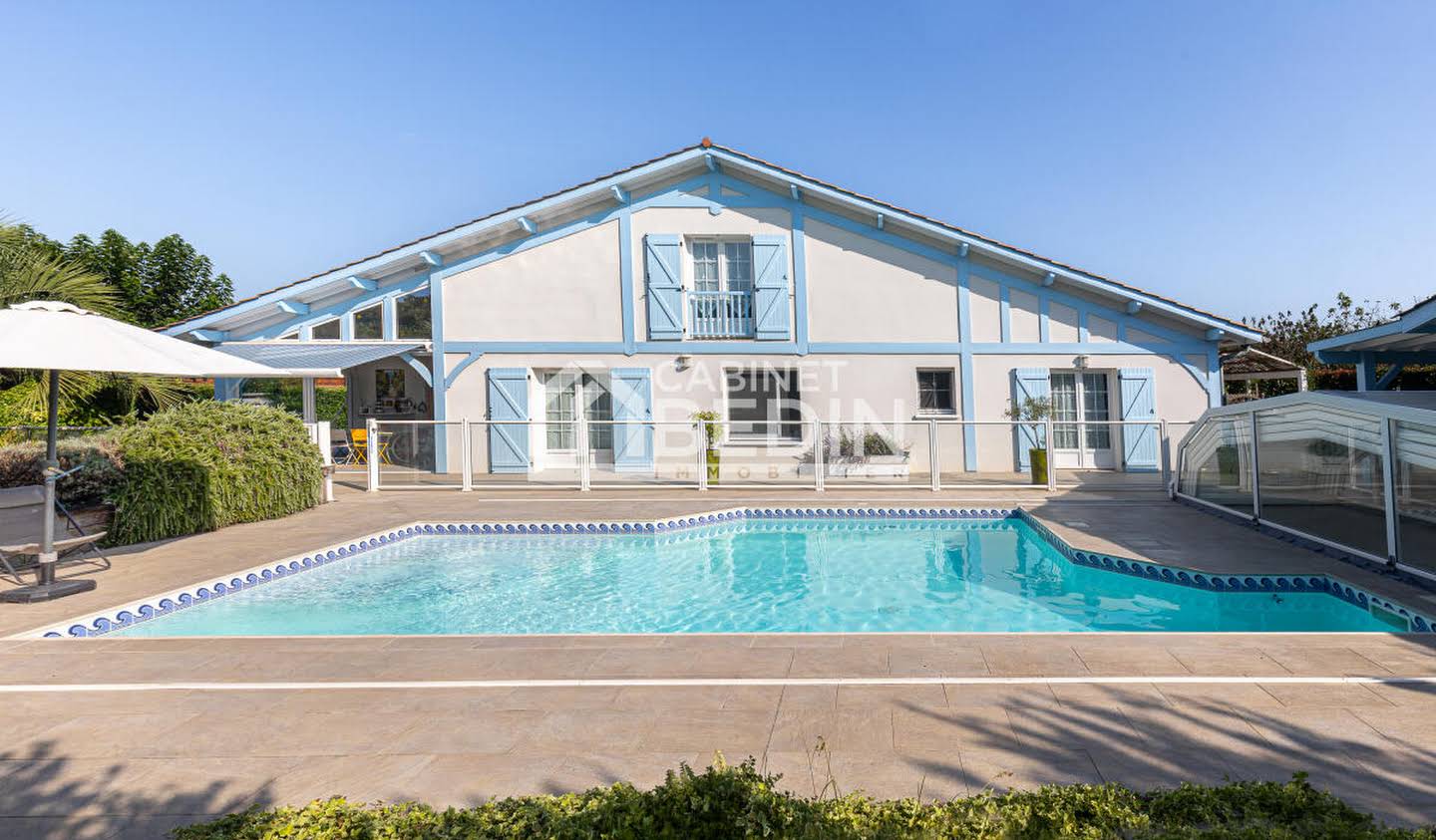 Maison avec piscine et terrasse Taller