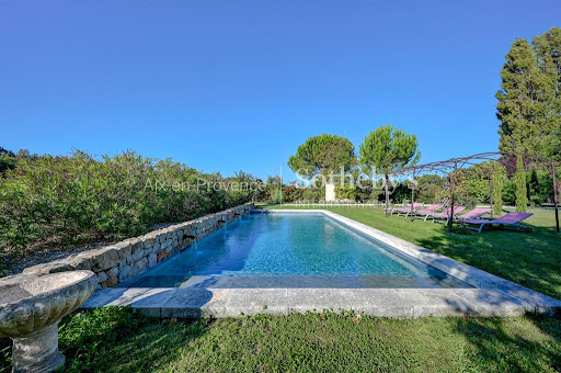 House with pool and terrace 3