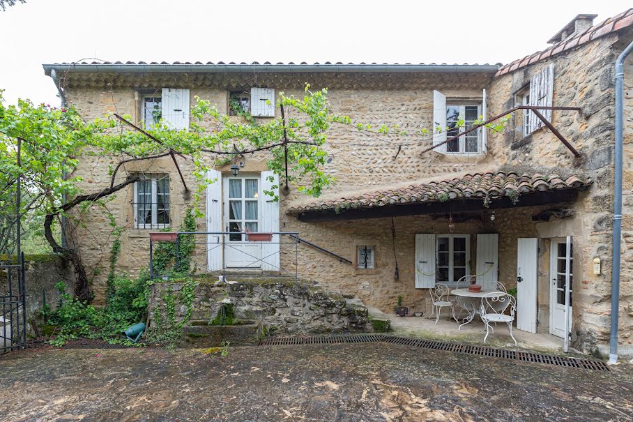 Vente maison 9 pièces 284 m² à Etoile-sur-Rhône (26800), 434 000 €