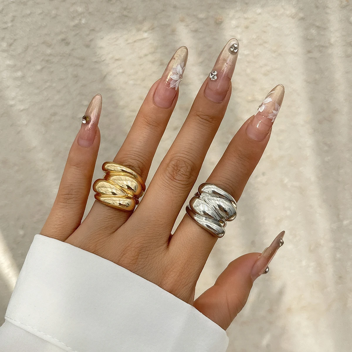 Title 20, Anillo Abierto con Diseño Irregular de Gota de ...