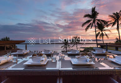 Villa with pool and terrace 4