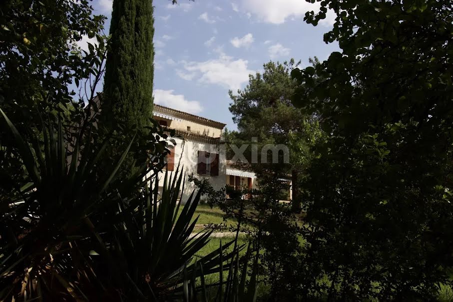 Vente villa 9 pièces 262 m² à Aix-en-Provence (13090), 1 200 000 €