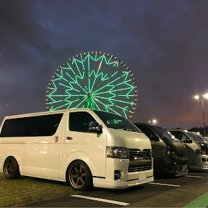 ハイエースバン TRH200V